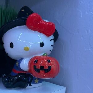 Hello Kitty Witch Figurine with Pumpkin